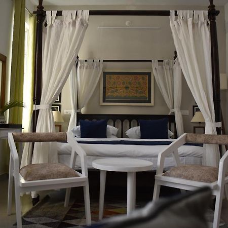 Bir High Hotel Luaran gambar