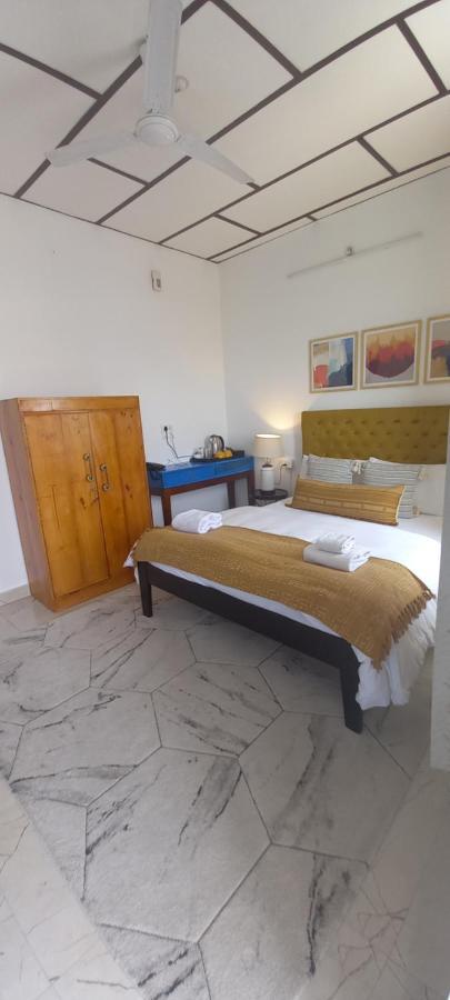 Bir High Hotel Luaran gambar