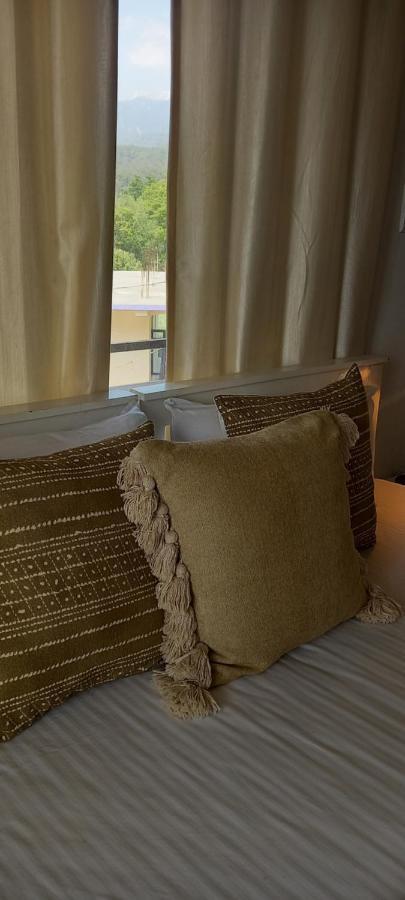Bir High Hotel Luaran gambar
