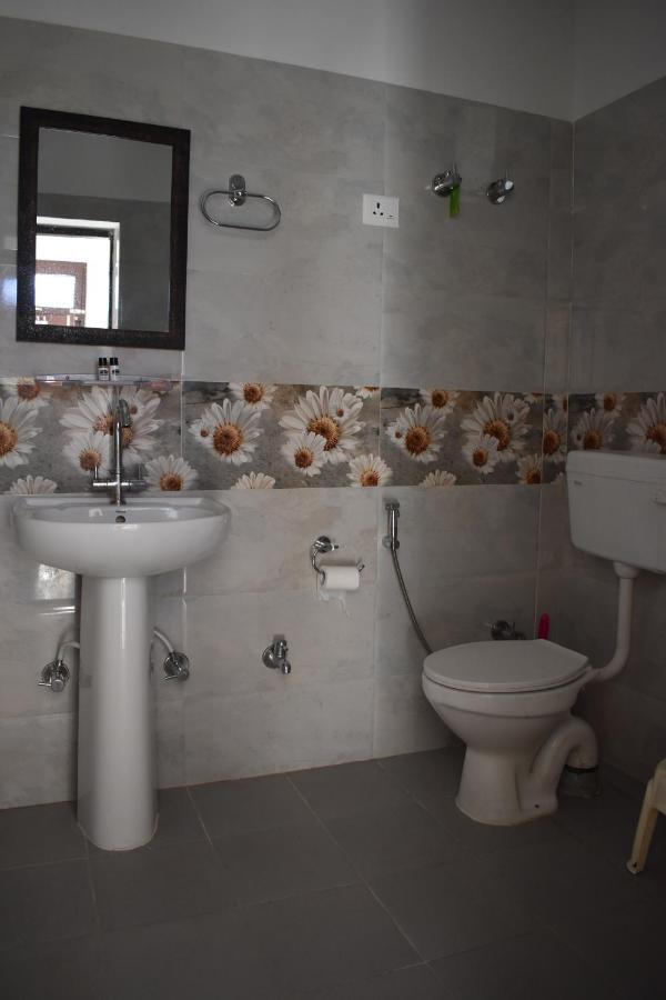 Bir High Hotel Luaran gambar